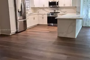 7856 NW 194th St, Hialeah, FL 33015 - Photo 7