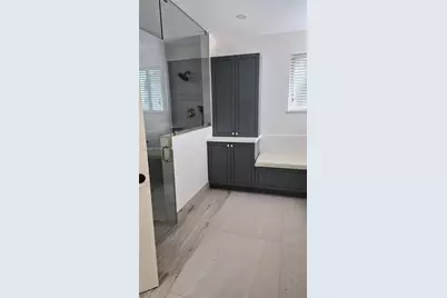 7856 NW 194th St, Hialeah, FL 33015 - Photo 3