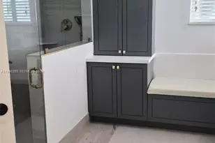 7856 NW 194th St, Hialeah, FL 33015 - Photo 3