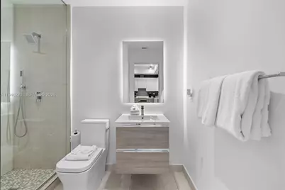 239 SW 9th St #1604, Miami, FL 33130 - Photo 17