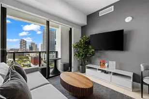 239 SW 9th St, Miami, FL 33130 - Photo 13