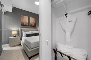 239 SW 9th St, Miami, FL 33130 - Photo 19