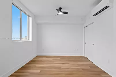 650 SW 1st St #204, Miami, FL 33130 - Photo 17