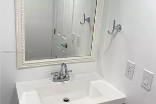 4805 NW 7th St, Miami, FL 33126 - Photo 15