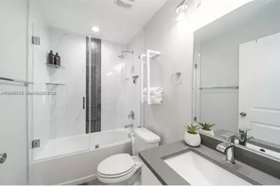 1302 NE 2nd Place, Cape Coral, FL 33909 - Photo 17