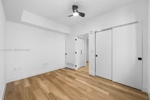 650 SW 1st St, Miami, FL 33130 - Photo 17