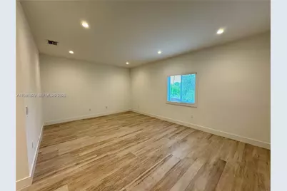 2933 SW 27th Ter, Miami, FL 33133 - Photo 21