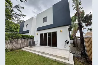 2933 SW 27th Ter, Miami, FL 33133 - Photo 13