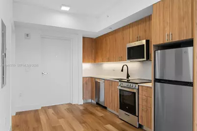 650 SW 1st St #301, Miami, FL 33130 - Photo 19