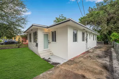 1065 NW 50th St, Miami, FL 33127 - Photo 19