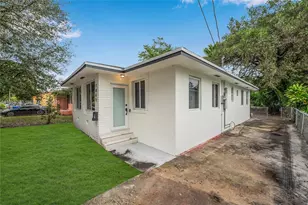 1065 NW 50th St, Miami, FL 33127 - Photo 19