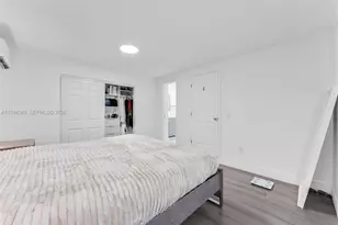 195 NW 115th St, Miami, FL 33168 - Photo 11