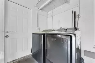 195 NW 115th St, Miami, FL 33168 - Photo 17