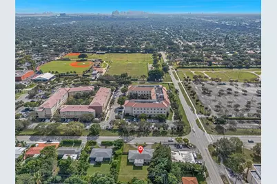 195 NW 115th St, Miami, FL 33168 - Photo 31