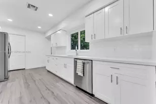 195 NW 115th St, Miami, FL 33168 - Photo 3