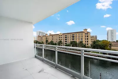 2950 NE 188th St #310, Aventura, FL 33180 - Photo 37