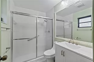 6109 S Ambertree Ln, Greenacres, FL 33463 - Photo 9