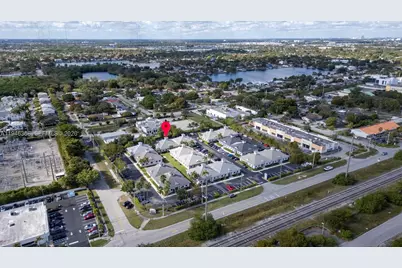 20770 W Dixie Hwy De Hwy, Miami, FL 33180 - Photo 35