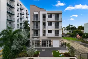 650 SW 1st St, Miami, FL 33130 - Photo 9