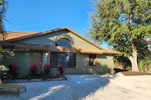 825 Dogwood Dr, Delray Beach, FL 33483 - Photo 37