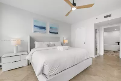 485 Brickell Ave #1804, Miami, FL 33131 - Photo 13