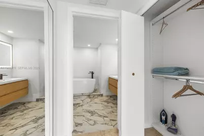 485 Brickell Ave #1804, Miami, FL 33131 - Photo 17