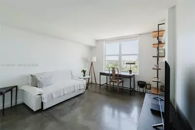 1900 Sunset Harbour Dr #703, Miami Beach, FL 33139 - Photo 9