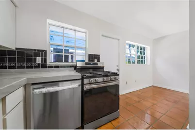 7412 Gary Av #7412, Miami Beach, FL 33141 - Photo 7