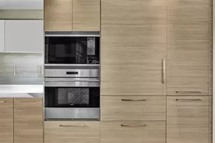 17301 Biscayne Blvd, North Miami Beach, FL 33160 - Photo 25