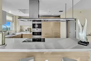 17301 Biscayne Blvd, North Miami Beach, FL 33160 - Photo 27