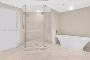 17301 Biscayne Blvd, North Miami Beach, FL 33160 - Photo 45