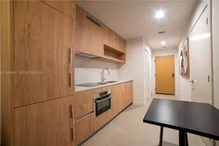 11 NE 6th, Miami, FL 33132 - Photo 5