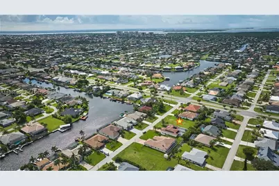 4724 SW 23rd Ave, Cape Coral, FL 33914 - Photo 11