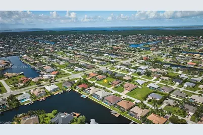 4724 SW 23rd Ave, Cape Coral, FL 33914 - Photo 15