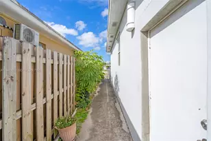 421 Florida Blvd, Miami, FL 33144 - Photo 25