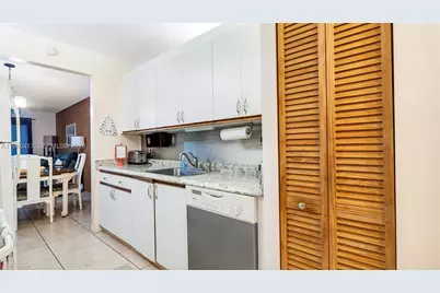 1351 SW 125th Ave #203S, Pembroke Pines, FL 33027 - Photo 11