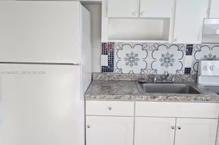 1461 SW 5th St, Miami, FL 33135 - Photo 5