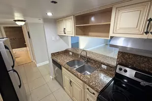 7601 E Treasure Dr, North Bay Village, FL 33141 - Photo 15