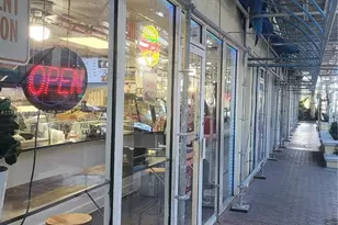 7601 E Treasure Dr, North Bay Village, FL 33141 - Photo 37