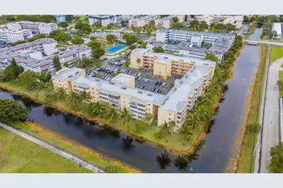 3990 NW 42nd Ave #403, Lauderdale Lakes, FL 33319 - Photo 21