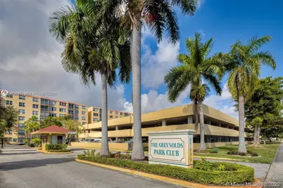 17890 W Dixie #302, Miami, FL 33160 - Photo 3