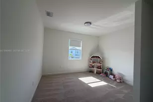 145 SW 184th Pl, Pembroke Pines, FL 33029 - Photo 15