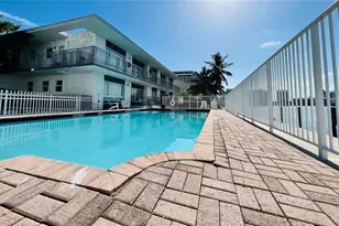 946 Bay Dr, Miami Beach, FL 33141 - Photo 21