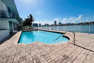 946 Bay Dr, Miami Beach, FL 33141 - Photo 1
