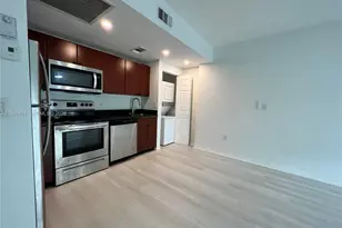 946 Bay Dr, Miami Beach, FL 33141 - Photo 7