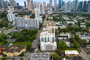 650 SW 1st St, Miami, FL 33130 - Photo 29