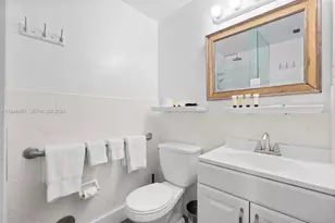 530 Ocean Dr, Miami Beach, FL 33139 - Photo 25