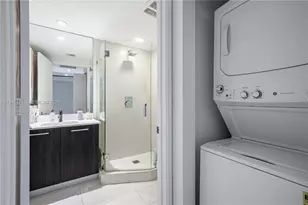 45 SW 9th St, Miami, FL 33130 - Photo 19