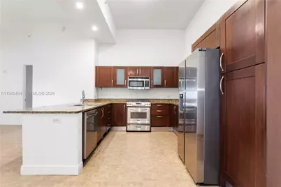 19900 E Country Club Dr #104, Aventura, FL 33180 - Photo 3