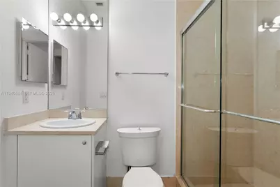 19900 E Country Club Dr #104, Aventura, FL 33180 - Photo 17